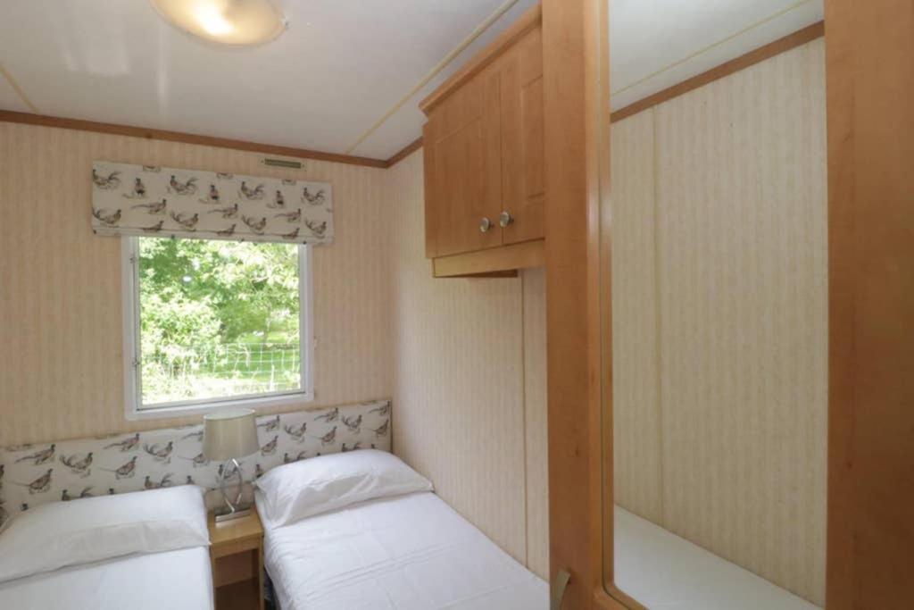 The Nest - Family Friendly Caravan Nr Glastonbury & Street Somerton  Ngoại thất bức ảnh